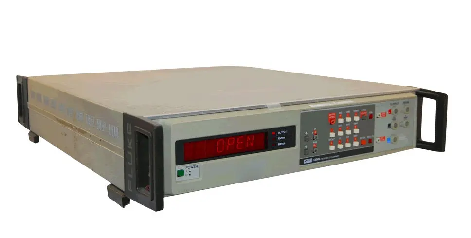 5450A Fluke Calibrator Used 1