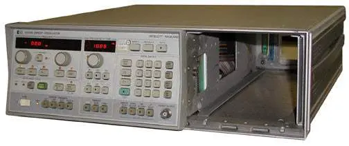 8350B Agilent Generator Used 1