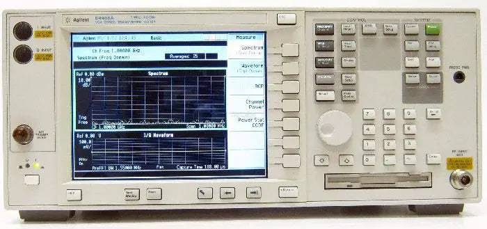 E4406a Agilent Communication Analyzer Used 1