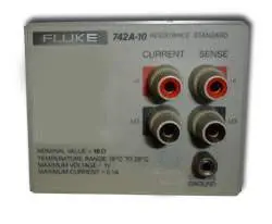 742A-10 Fluke Standard Used 1