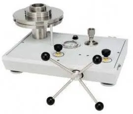 P3031-Bar Fluke Pressure Calibrator New 1