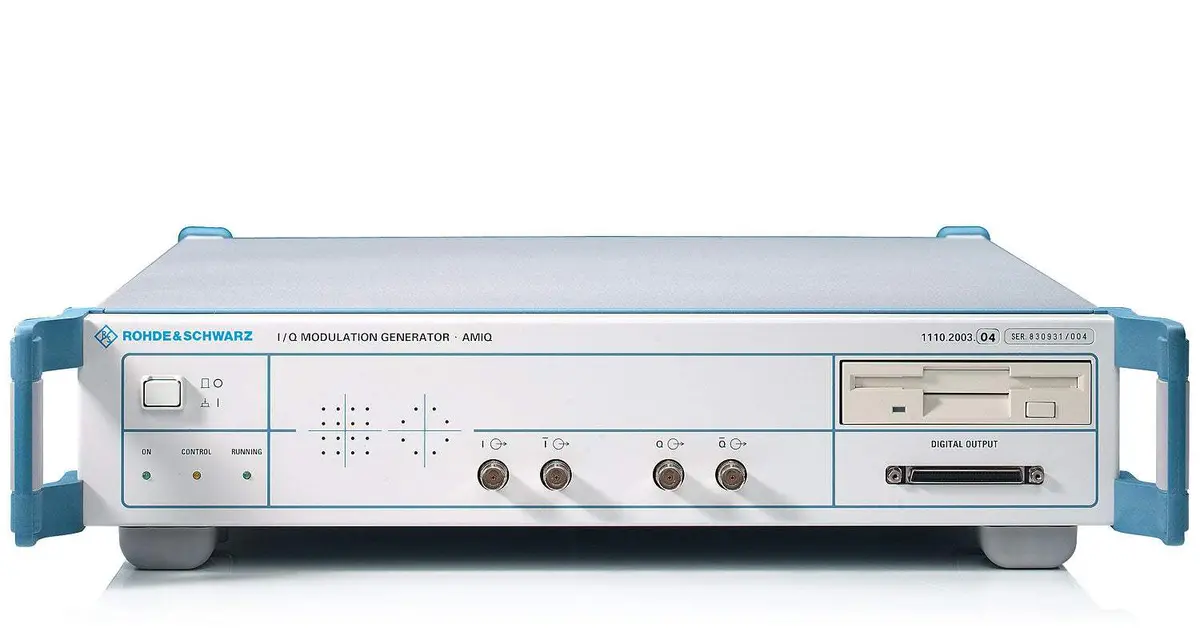 Amiq03 Rohde & Schwarz Generator Used 1