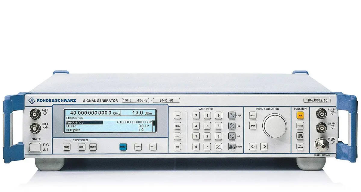 Smr40 Rohde & Schwarz Rf Generator Used 1