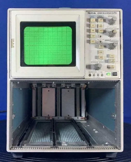 7623A Tektronix Digital Oscilloscope Used 1