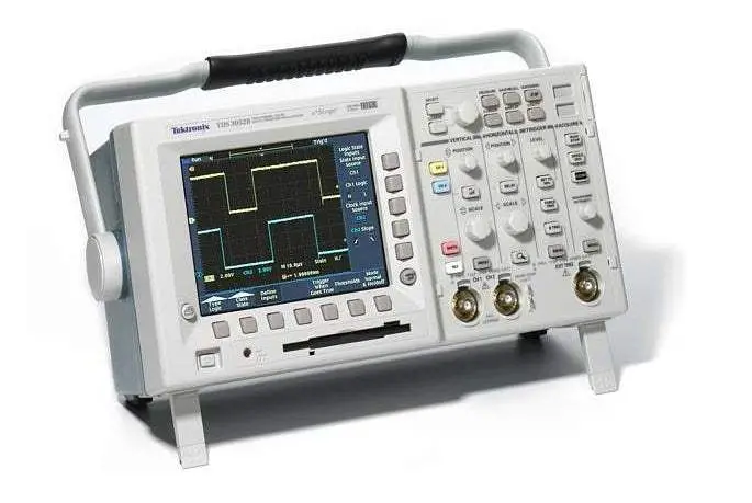 Tds3044b Tektronix Digital Oscilloscope Used 1