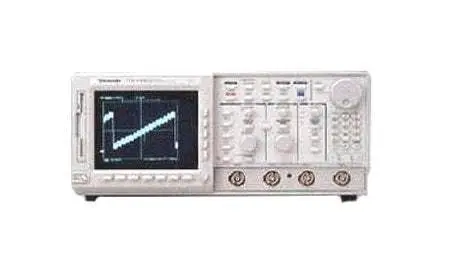 Tds640a Tektronix Digital Oscilloscope Used 1